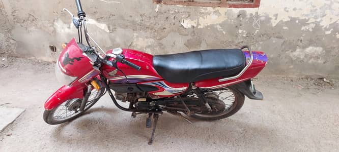 Honda prider 100cc ( 2013 )