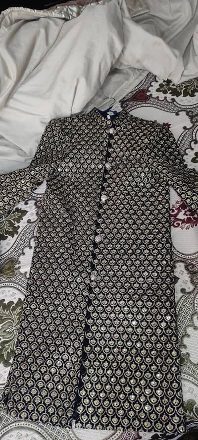 mn Apni Sherwani sale krr Raha hun Bilkul new hay just one time worn