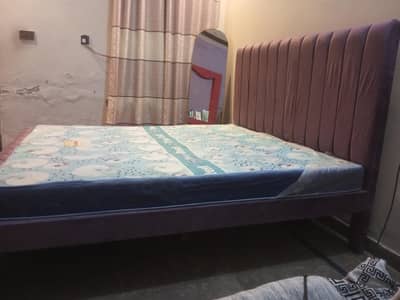 King Size Bed + 2-in-1 Mattress | A1 Condition