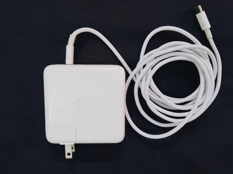 MACBOOK PRO 2