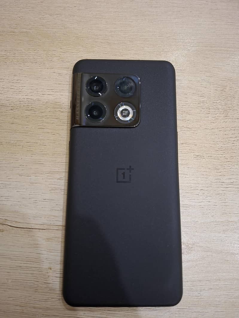 One Plus 10 Pro 5