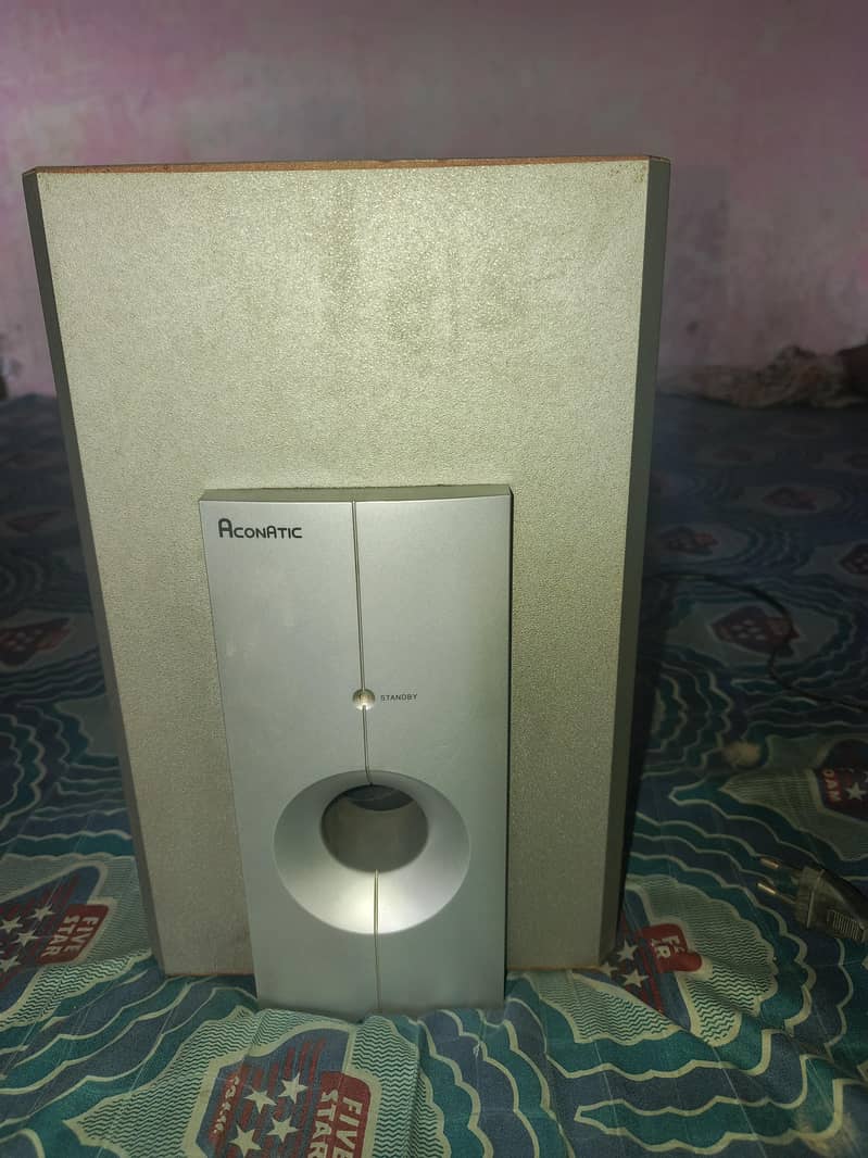 active subwoofer 0