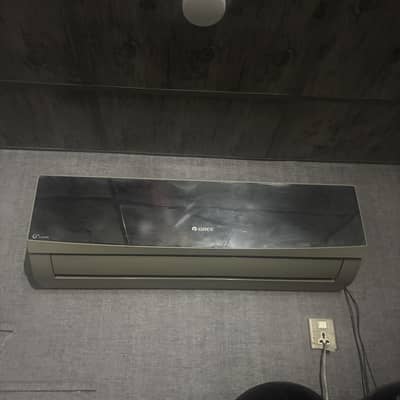 Gree 1.5 ton ac inverter