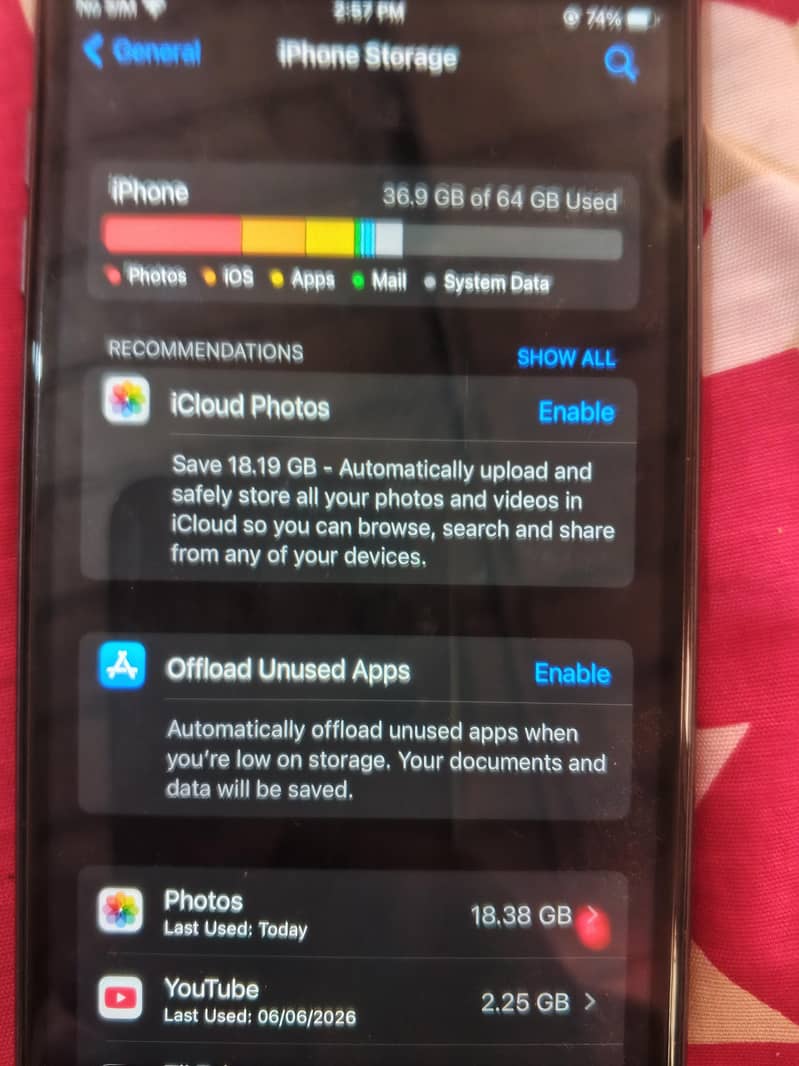 Apple iPhone 8 Plus 1