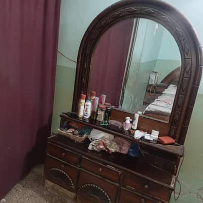 Dressing table RS 2500