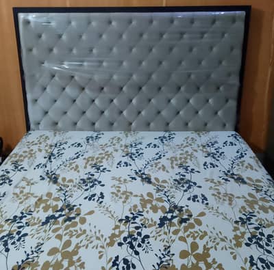 King Size Bed With Mattress