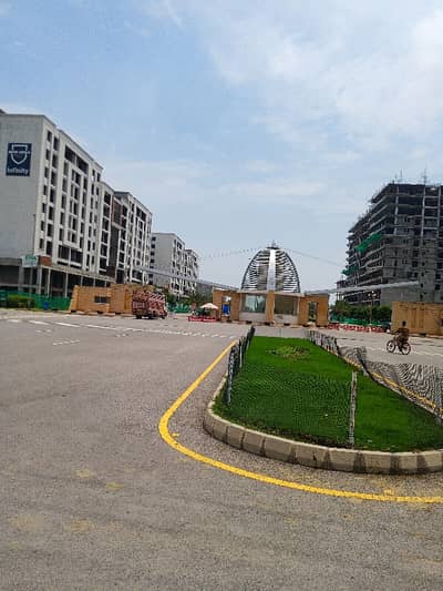 Corner 27 Marla possession utility paid plot number 100 G1 for sale