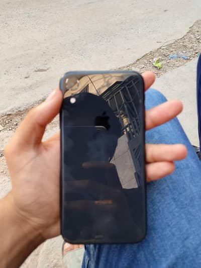 Apple iPhone XR