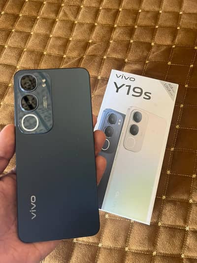 Vivo y19s brand new with box