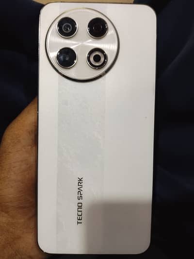 Tecno SPARK 30 Pro full box