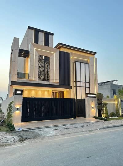 10 Marala Modern Design A+ Constructed House Available For Sale