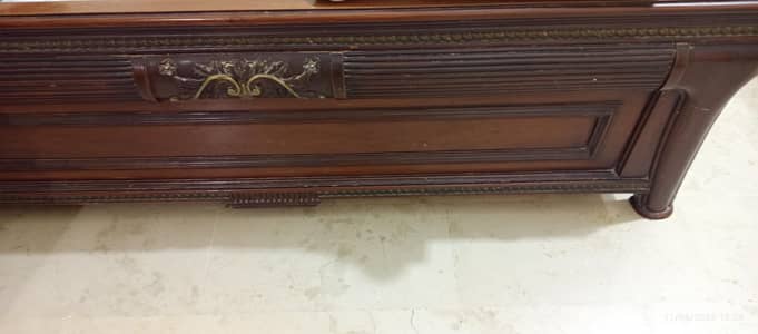 king bed best condition