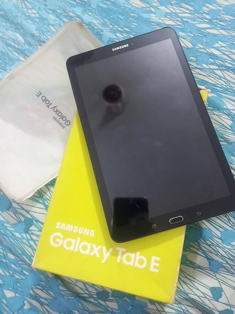 samsung Tab E 0