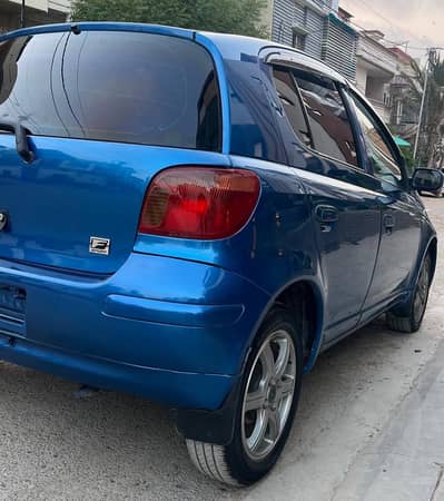 Toyota Vitz 2003