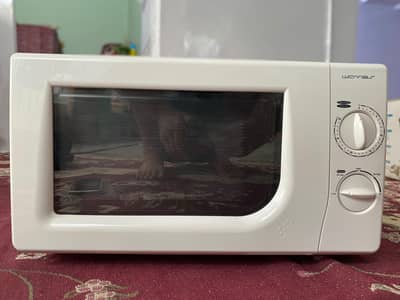 microwave oven