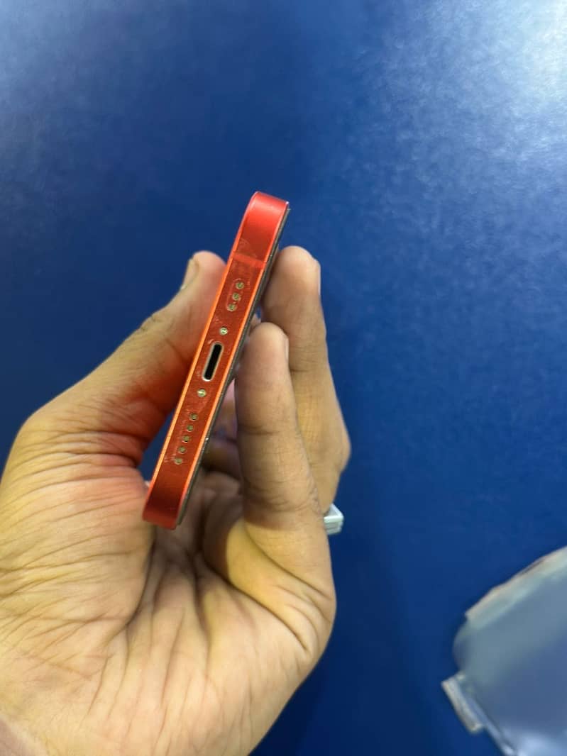 Apple iPhone 12 3