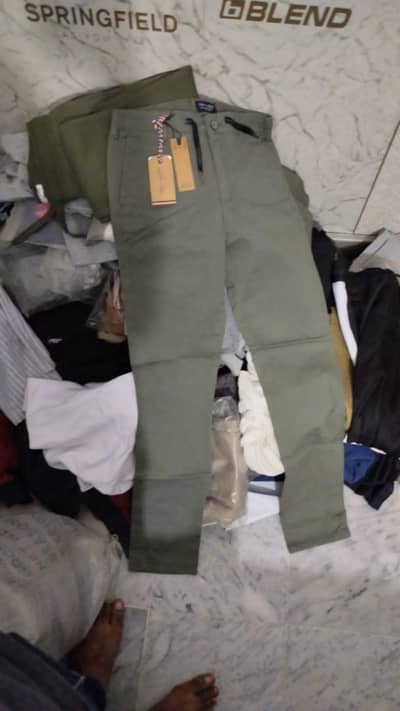 Branded T-shirt, trousers on factory rate