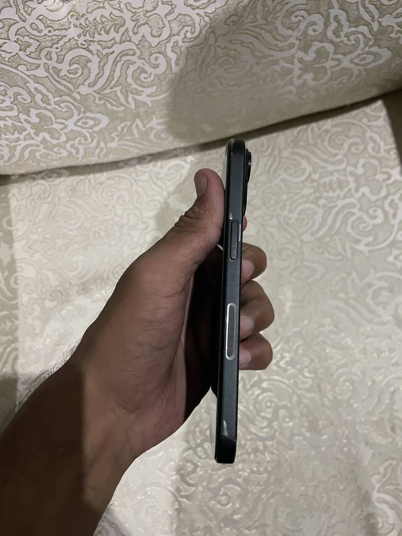 Apple iPhone 15 5