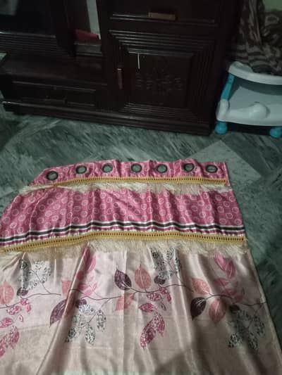 curtains in good condition