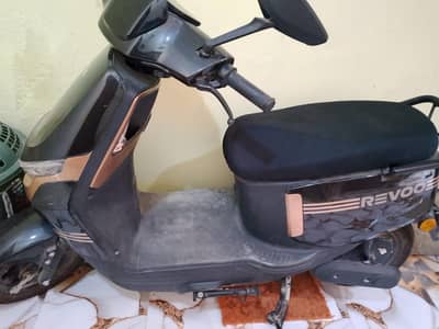 Scooty Reevoo 2025 Model
