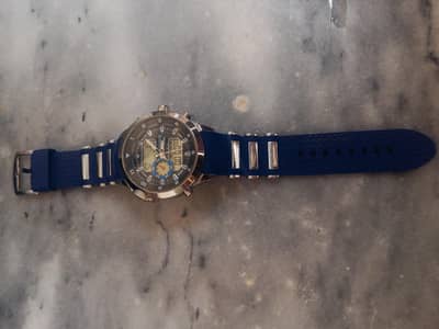 ⌚ خوبصورت اور اچھی کنڈیشن کی گھڑی فروخت کے لیے – 12,000 روپے