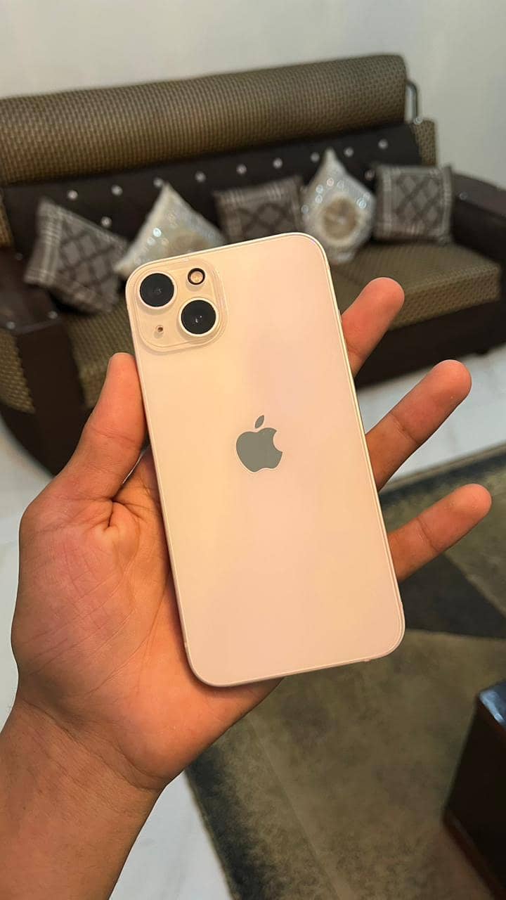 Apple iPhone 13 0