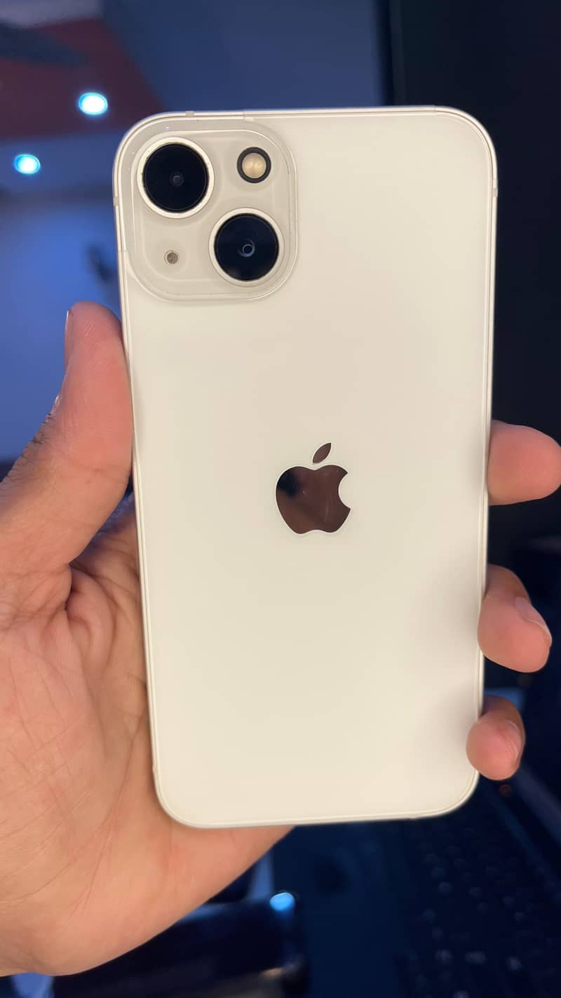 Apple iPhone 13 9