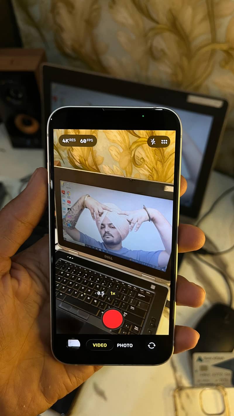 Apple iPhone 13 10