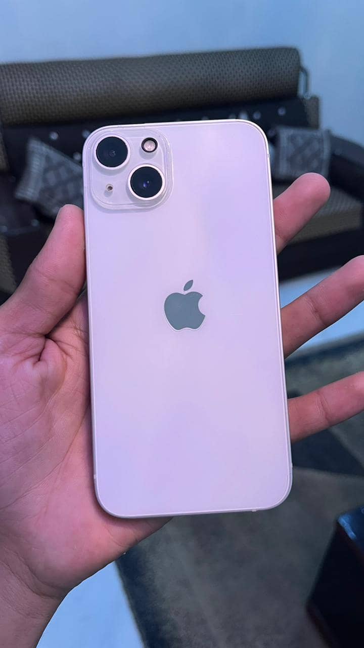 Apple iPhone 13 12