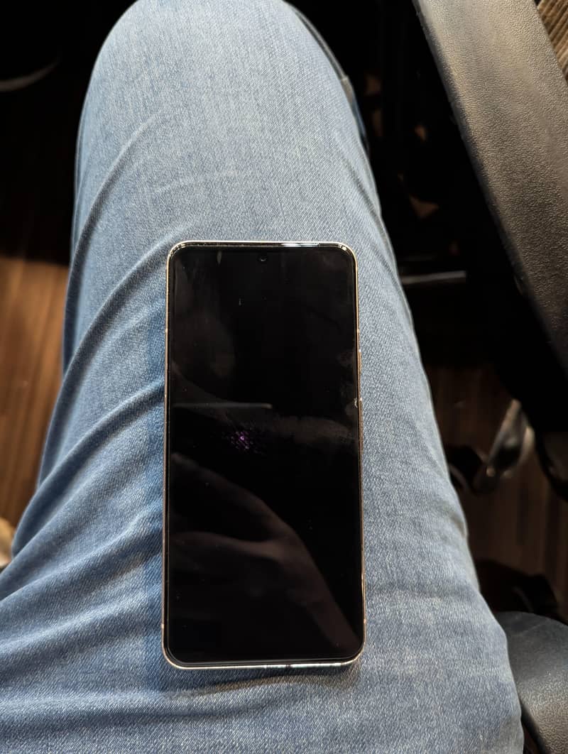Google Pixel 8 3
