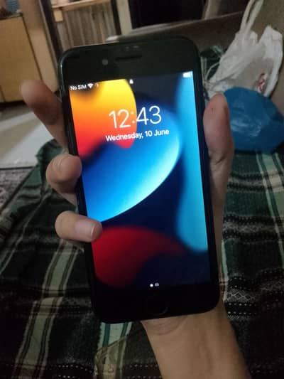 Apple iPhone 7