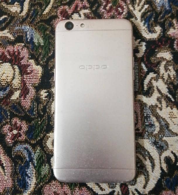 OPPO A57 0