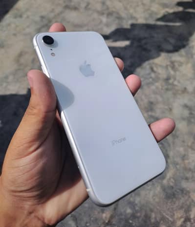 Apple iPhone XR