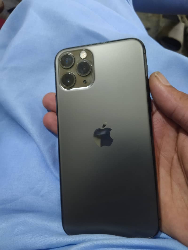 Apple iPhone 11 Pro 3