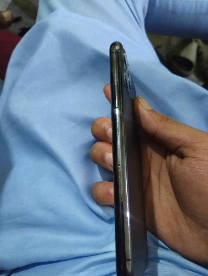Apple iPhone 11 Pro 5
