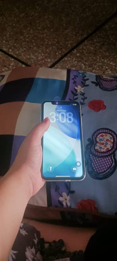 Apple iPhone 11