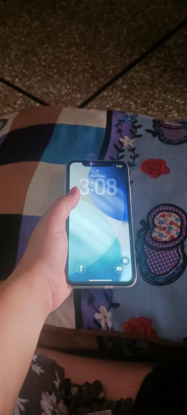 Apple iPhone 11 0