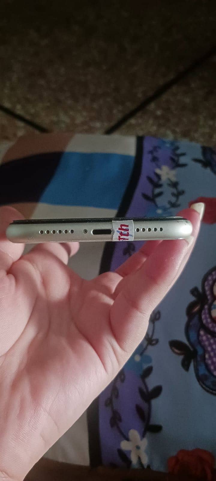 Apple iPhone 11 3