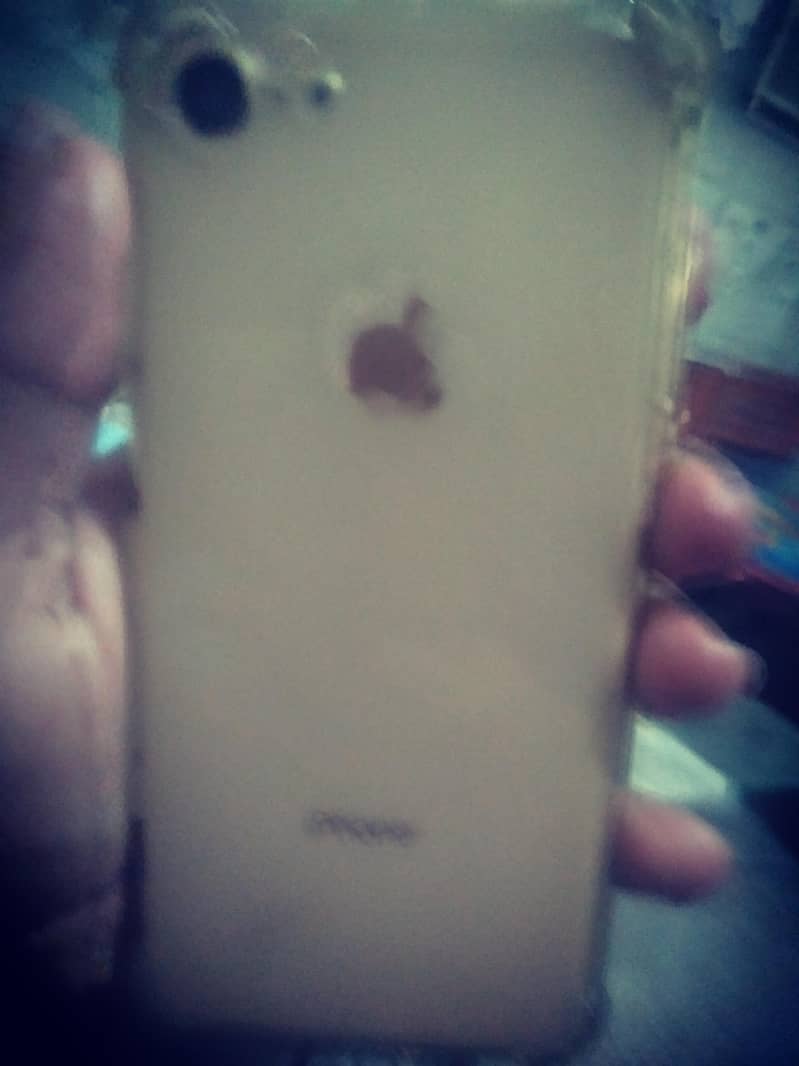 Apple iPhone 8 1