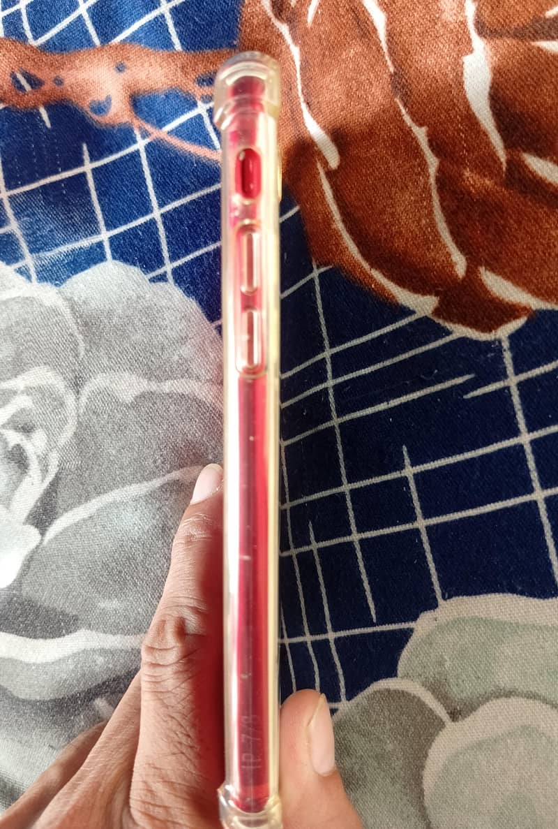 Apple iPhone 7 3