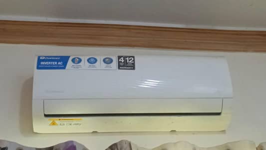 dawlancw 1 ton ac inverter one year use just