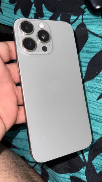 Apple iPhone 15 Pro Max