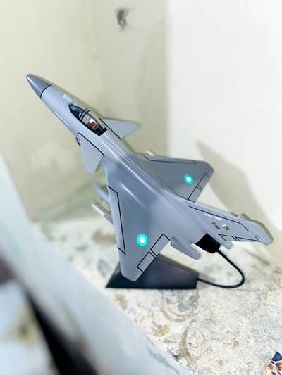 j 10 C