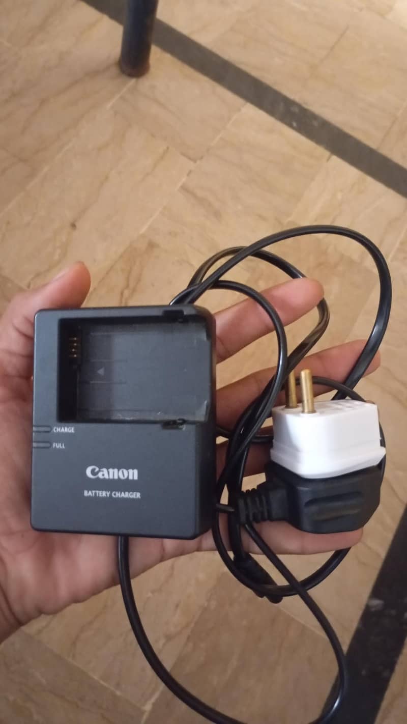 Canon 600D camera 4