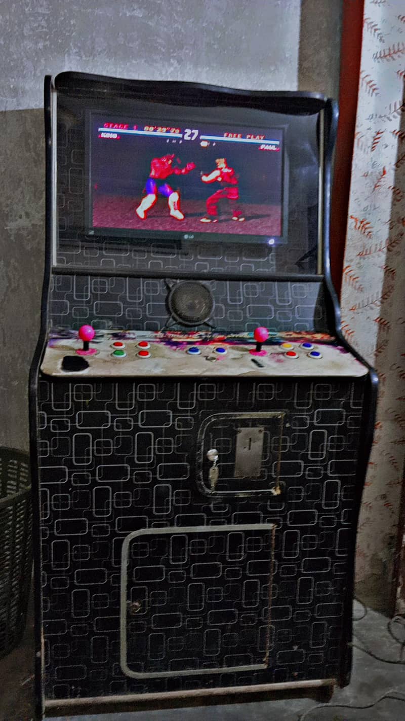 Arcade games (token) 1