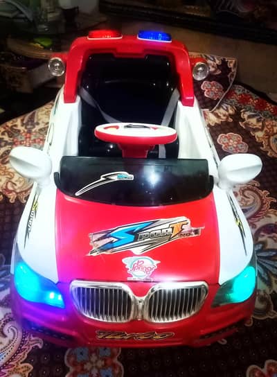 Kids rechargeable Car with Remotecontrol All ok working condition