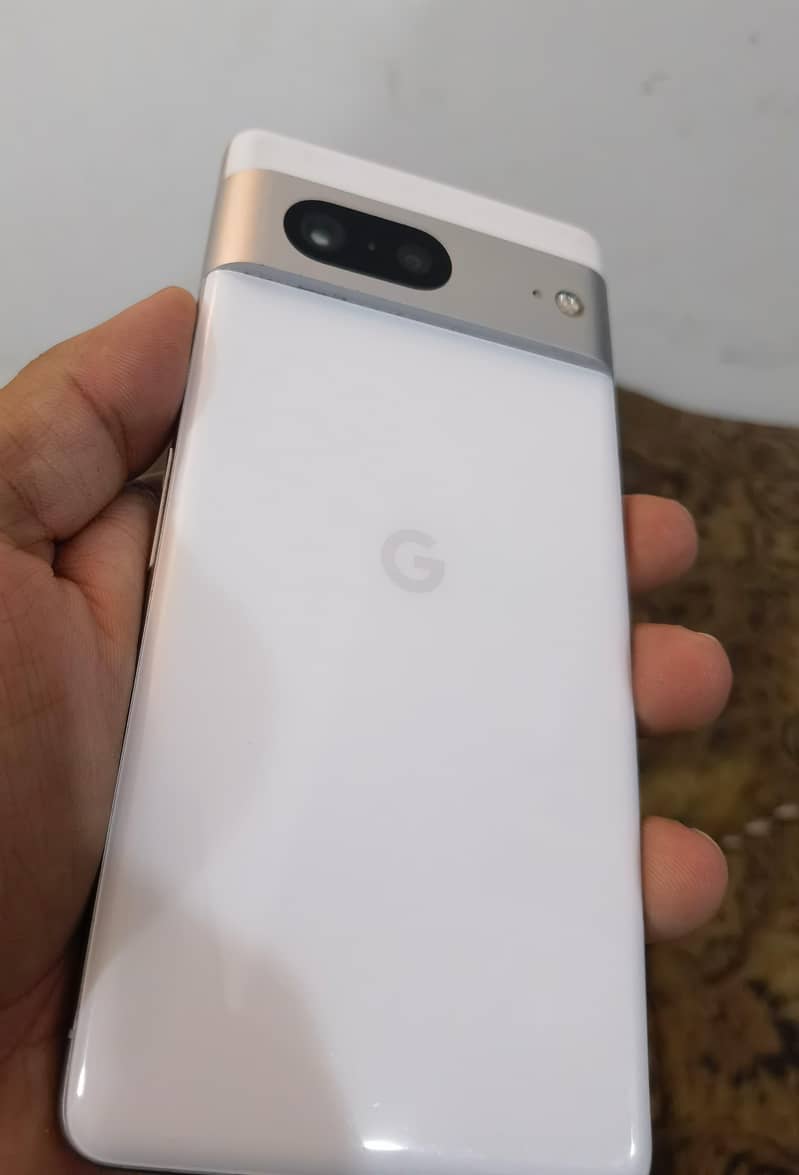 Google Pixel 7 3