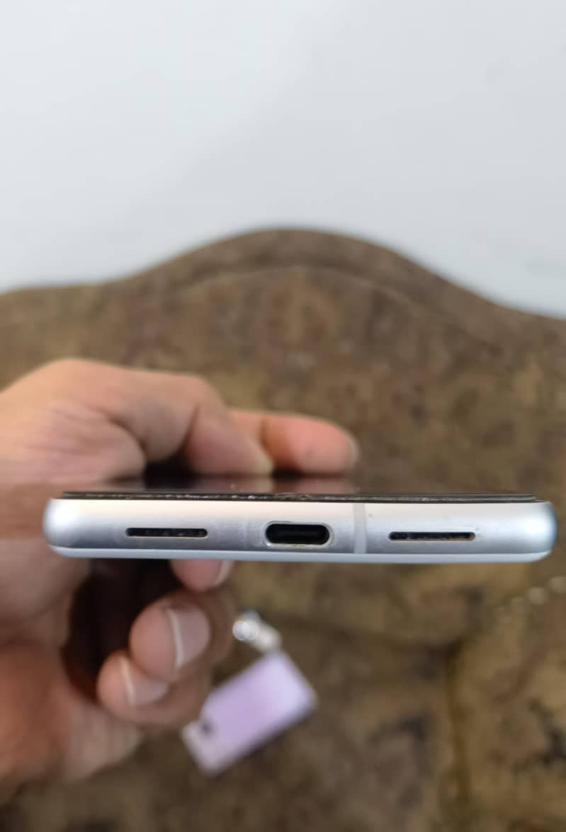 Google Pixel 7 5
