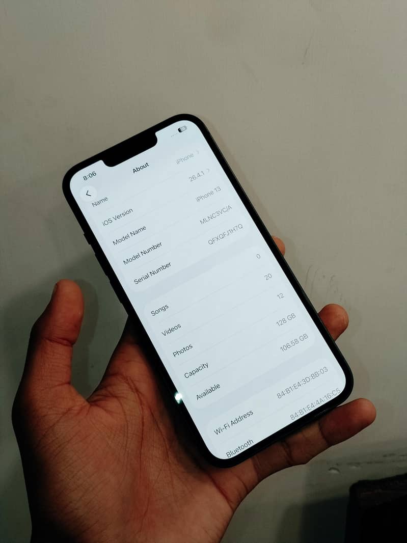 Apple iPhone 13 3