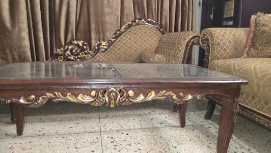 CHINIOT STYLE 7 SEATER SOFA SET - 1 DEWAN  - 3 PEICE TABLE SET